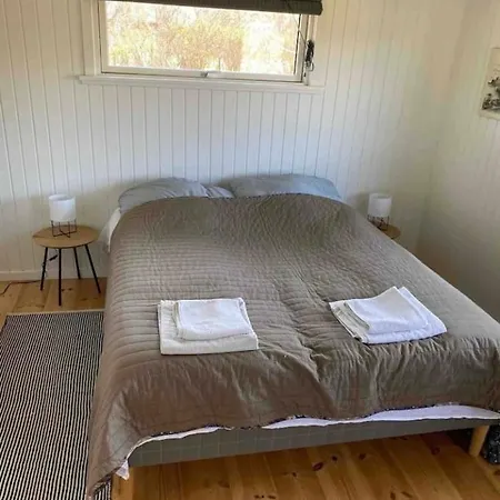 Romantisk Feriehus 100 Meter Taet Pa Havet