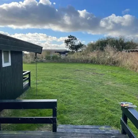 Romantisk Feriehus 100 Meter Taet Pa Havet 別荘 *
