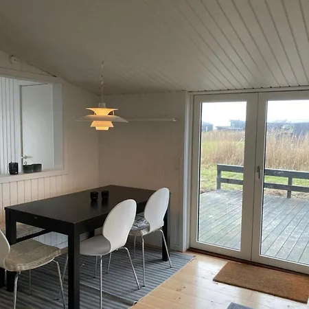 Romantisk Feriehus 100 Meter Taet Pa Havet 別荘 *