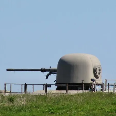 Romantisk Feriehus 100 Meter Taet Pa Havet Yderby